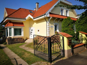Отель Kovács Vendégház  Бюк